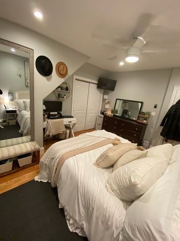 195 East Cottage 3, Boston, MA 02125