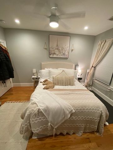 195 East Cottage 3, Boston, MA 02125