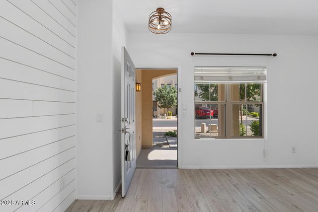 1886 E DON CARLOS Avenue 139, Tempe, AZ 85281