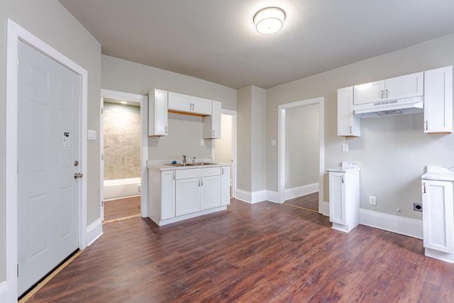 1815 W Becher STREET, Milwaukee, WI 53215