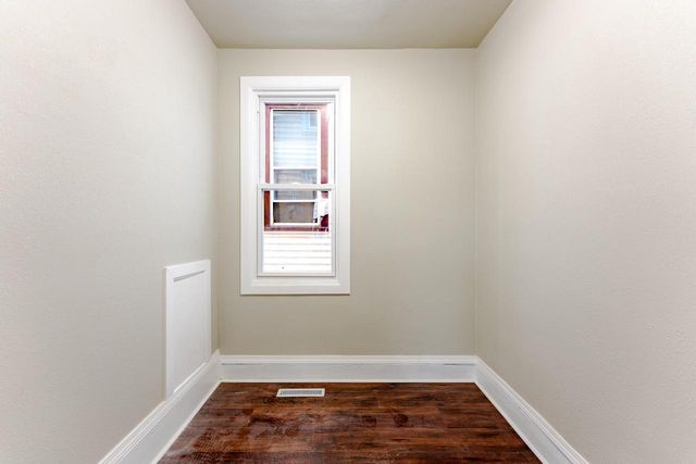 1815 W Becher STREET, Milwaukee, WI 53215