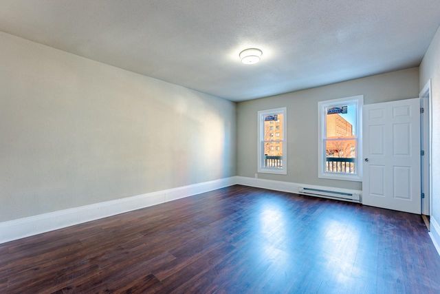 1815 W Becher STREET, Milwaukee, WI 53215