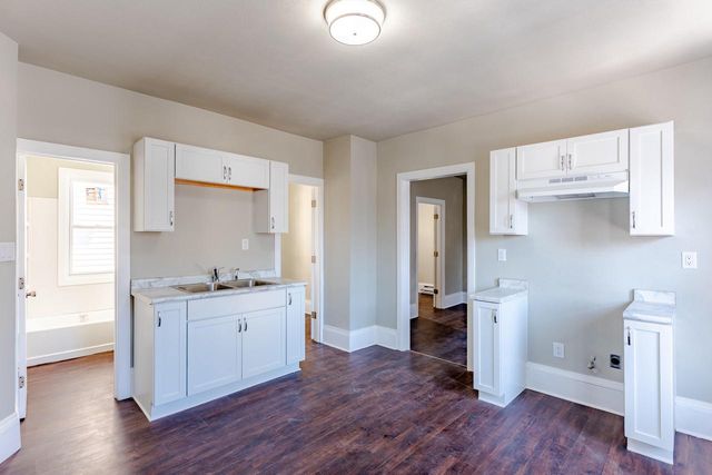 1815 W Becher STREET, Milwaukee, WI 53215