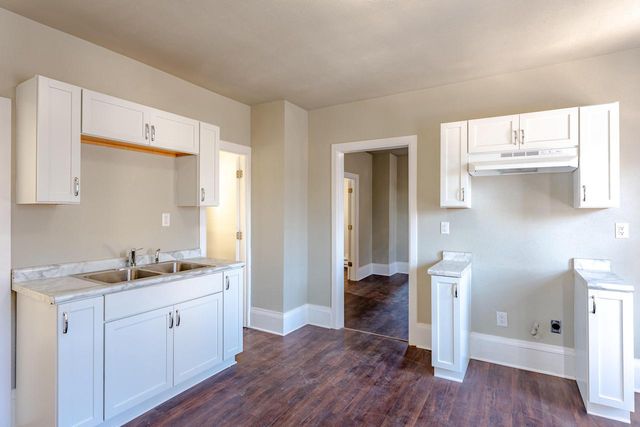 1815 W Becher STREET, Milwaukee, WI 53215