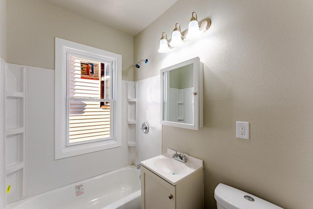 1815 W Becher STREET, Milwaukee, WI 53215