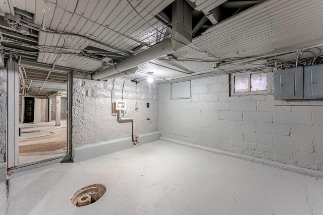 1815 W Becher STREET, Milwaukee, WI 53215