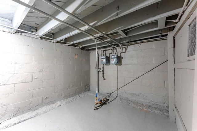 1815 W Becher STREET, Milwaukee, WI 53215