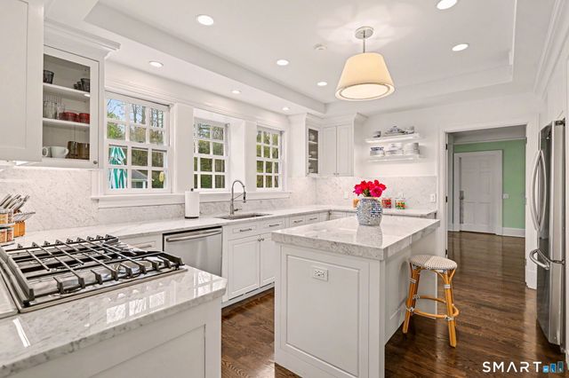 66 Gate Stone Lane, Fairfield, CT 06824