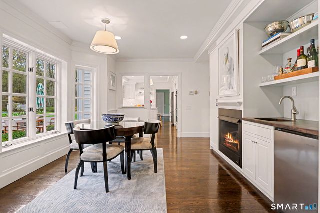 66 Gate Stone Lane, Fairfield, CT 06824