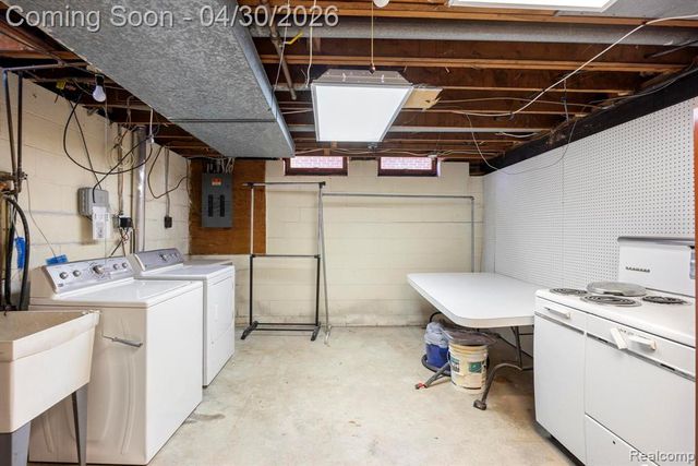 30712 Champine Street, Saint Clair Shores, MI 48082