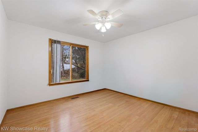 3330 Benstein Road, Commerce Charter Township, MI 48382