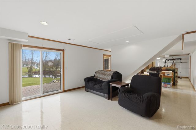 3330 Benstein Road, Commerce Charter Township, MI 48382