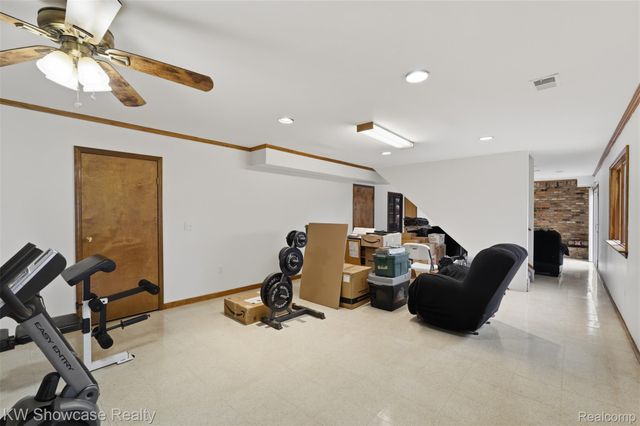 3330 Benstein Road, Commerce Charter Township, MI 48382