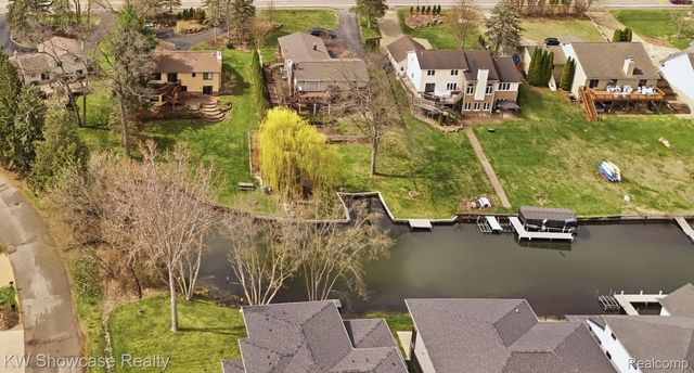 3330 Benstein Road, Commerce Charter Township, MI 48382