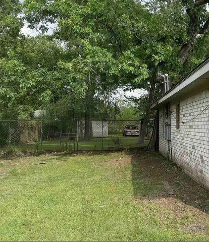 9417 Kentshire Drive, Houston, TX 77078