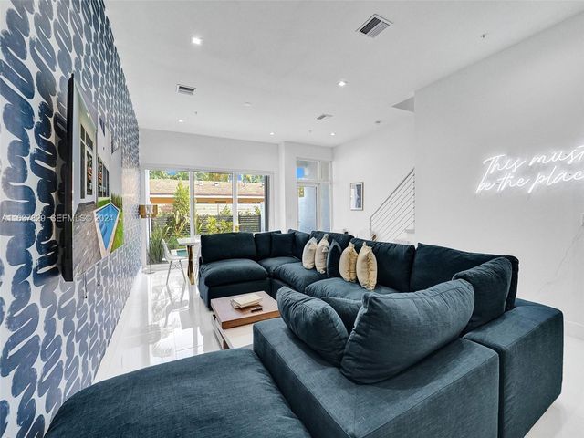 1224 NE 15th Avenue, Fort Lauderdale, FL 33304