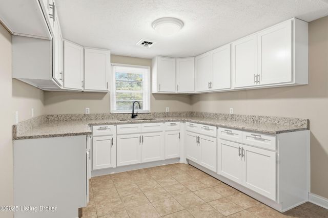 950 Lutheran Church Rd, Bardstown, KY 40004