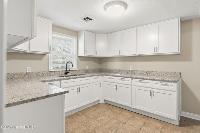 950 Lutheran Church Rd, Bardstown, KY 40004