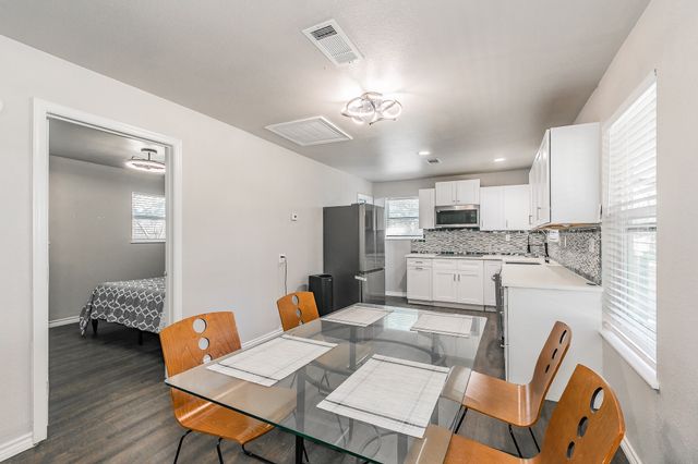 7612 Sommerville Place Road, Fort Worth, TX 76135