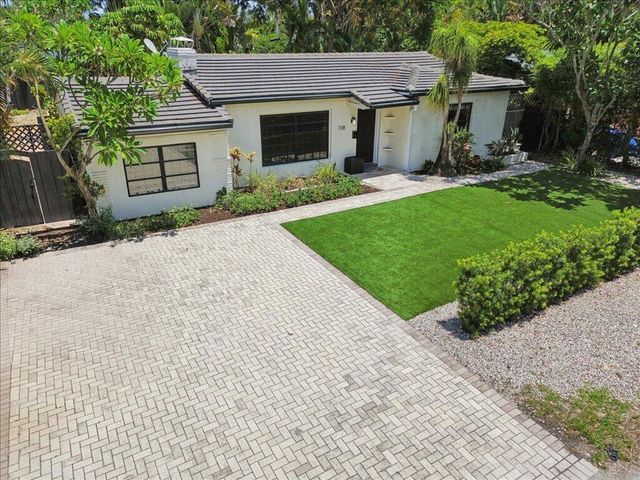738 NE 16TH Avenue, Fort Lauderdale, FL 33304