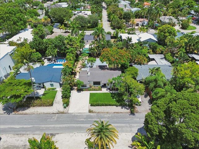 738 NE 16TH Avenue, Fort Lauderdale, FL 33304