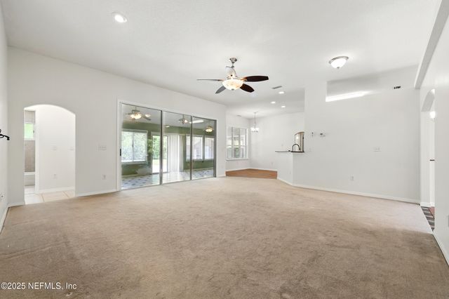 130 FALCON Drive, Green Cove Springs, FL 32043