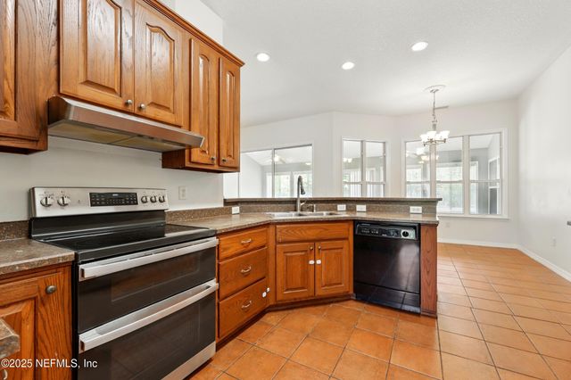 130 FALCON Drive, Green Cove Springs, FL 32043