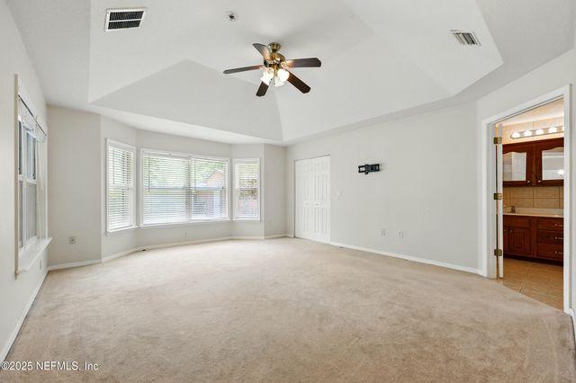 130 FALCON Drive, Green Cove Springs, FL 32043