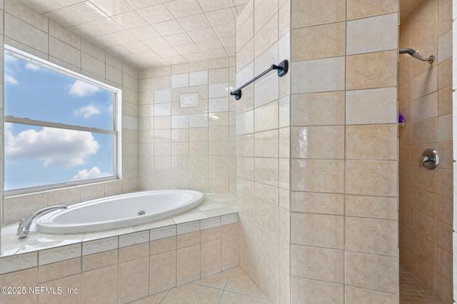 130 FALCON Drive, Green Cove Springs, FL 32043