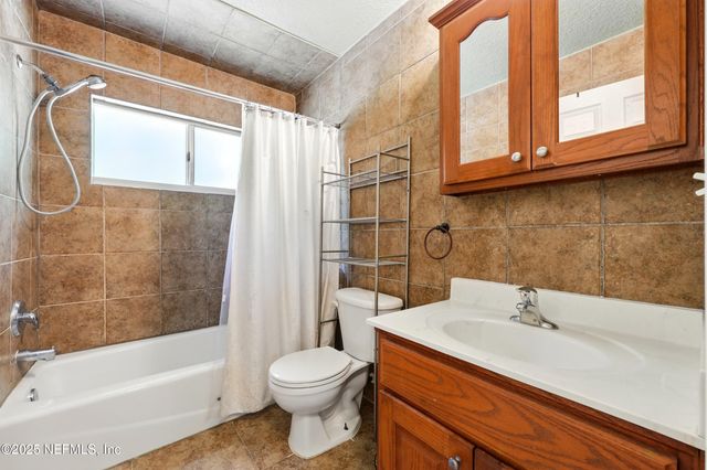 130 FALCON Drive, Green Cove Springs, FL 32043