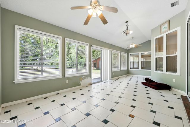 130 FALCON Drive, Green Cove Springs, FL 32043