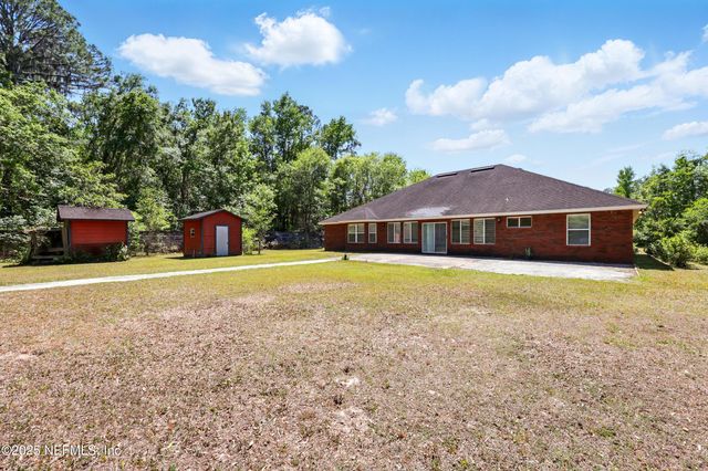 130 FALCON Drive, Green Cove Springs, FL 32043