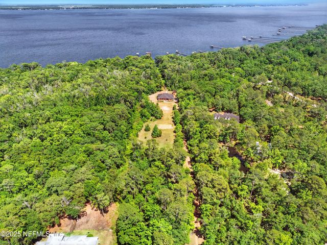 130 FALCON Drive, Green Cove Springs, FL 32043