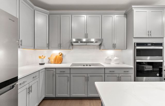 8 Peters Farm Way 108, Westborough, MA 01581