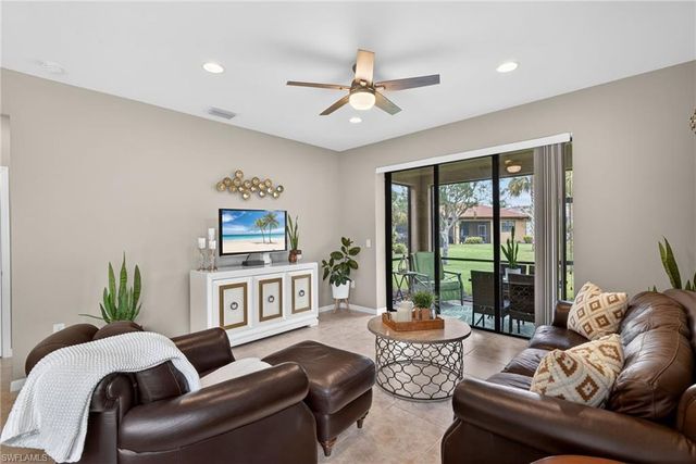 10894 Glenhurst ST, Fort Myers, FL 33913