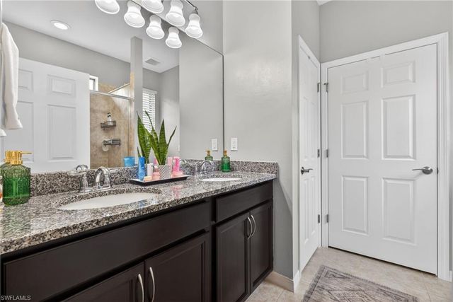 10894 Glenhurst ST, Fort Myers, FL 33913