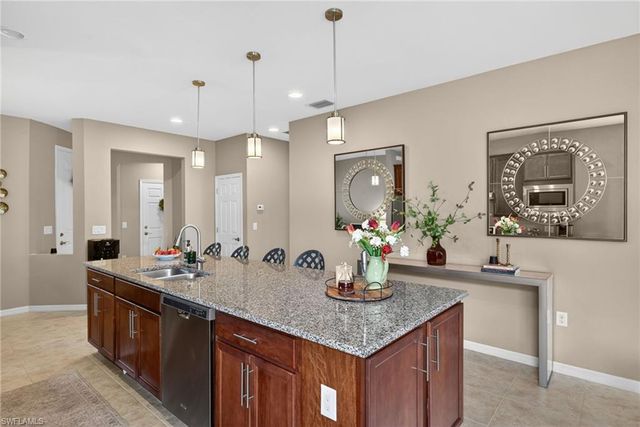 10894 Glenhurst ST, Fort Myers, FL 33913