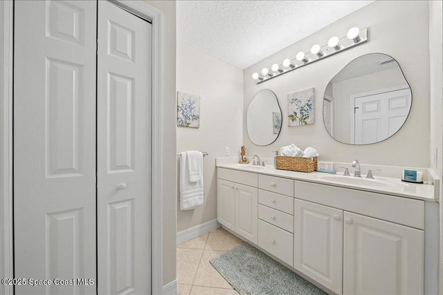 581 Drexel Avenue NE, Palm Bay, FL 32907