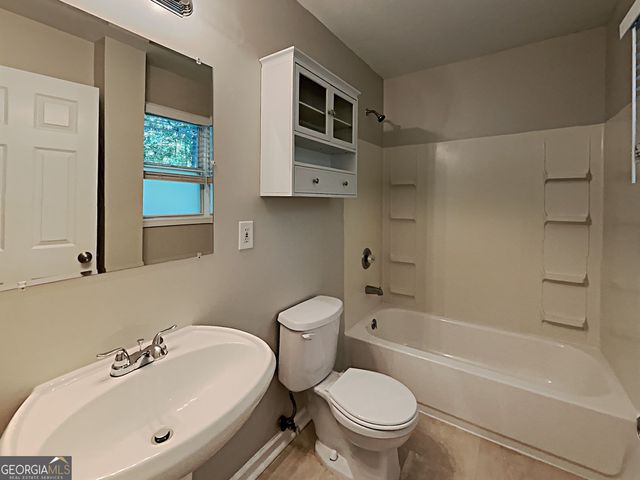 5779 Hillside Drive, Atlanta, GA 30340