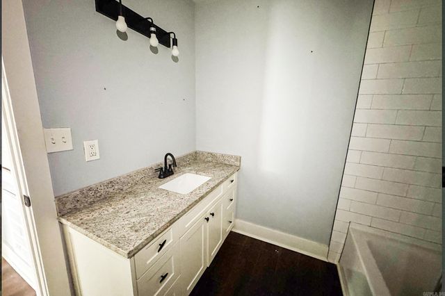 2932 S RINGO Street, Little Rock, AR 72206