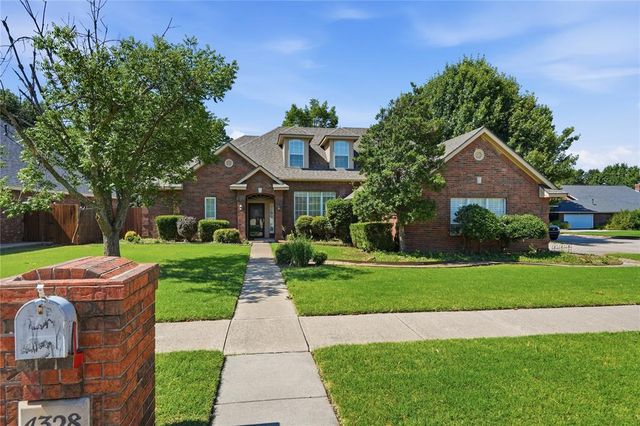 4328 Harrogate Drive, Norman, OK 73072
