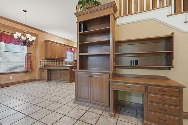 4328 Harrogate Drive, Norman, OK 73072