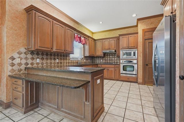 4328 Harrogate Drive, Norman, OK 73072