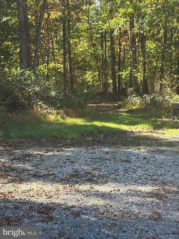 140 W REYNOLDS RD, New Oxford, PA 17350