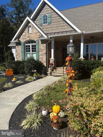 140 W REYNOLDS RD, New Oxford, PA 17350