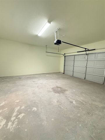 2864 Burchill Road, Fort Worth, TX 76105