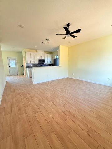 2864 Burchill Road, Fort Worth, TX 76105