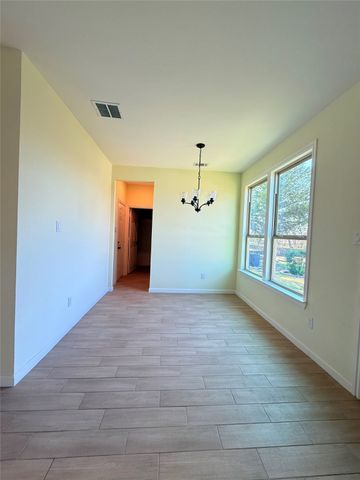 2864 Burchill Road, Fort Worth, TX 76105