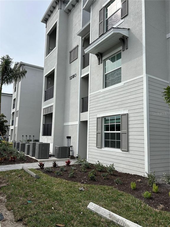 12180 WELLEN GOLF STREET 201, Venice, FL 34293