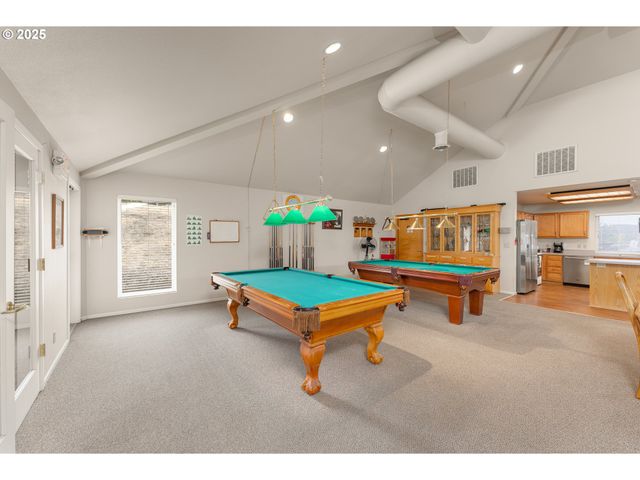 633 HIGHLAND VISTA Ln, Roseburg, OR 97471